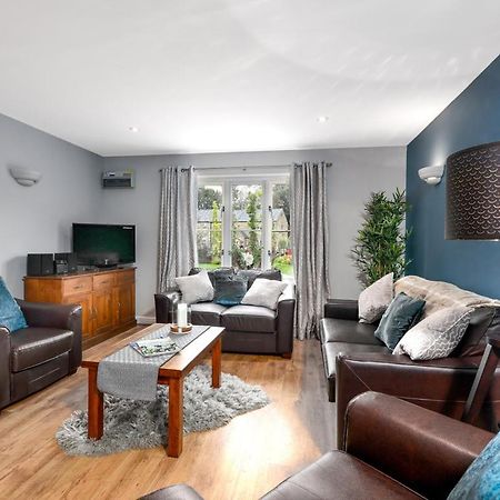Hassop Cottage - Darwin Lake Holiday Village Матлок Екстериор снимка