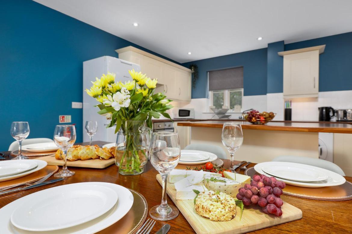 Hassop Cottage - Darwin Lake Holiday Village Матлок Екстериор снимка
